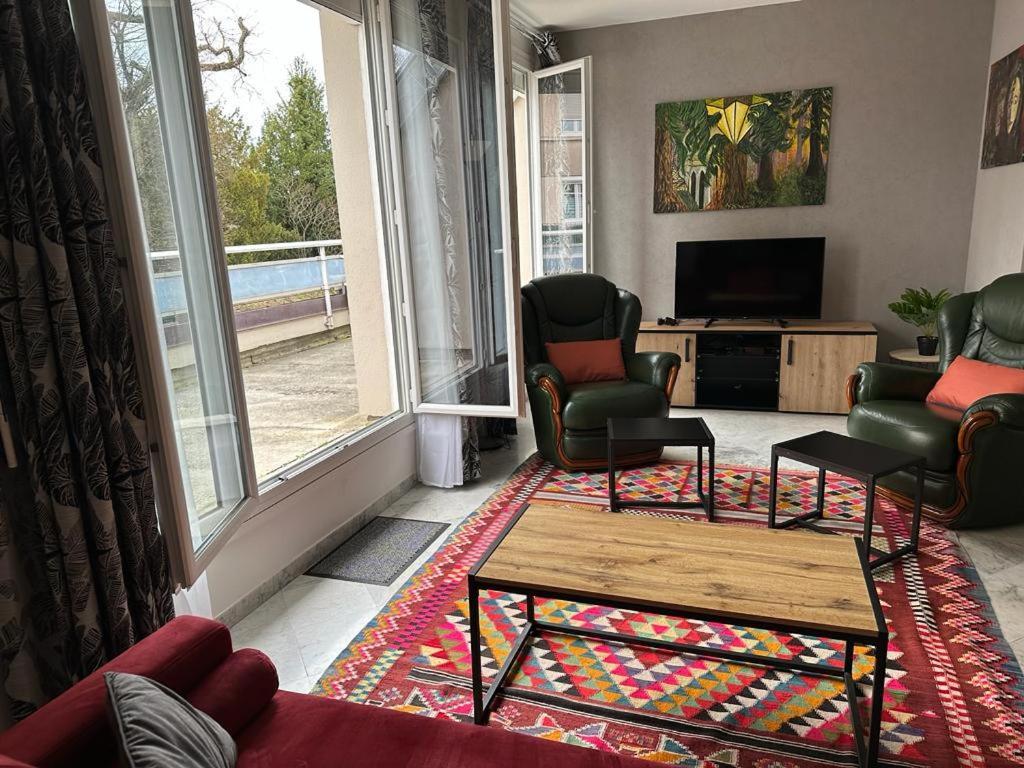 Spacious Flat Close To The Railway Station Troyes Oda fotoğraf