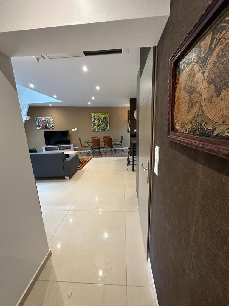 Spacious Flat Close To The Railway Station Troyes Oda fotoğraf
