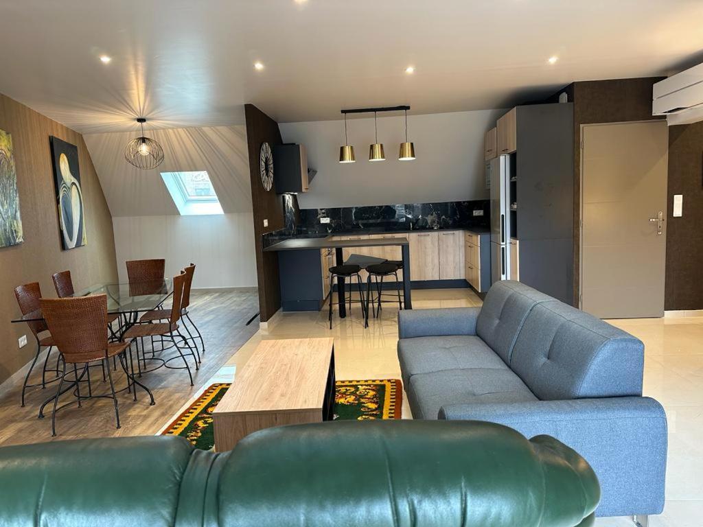 Spacious Flat Close To The Railway Station Troyes Oda fotoğraf
